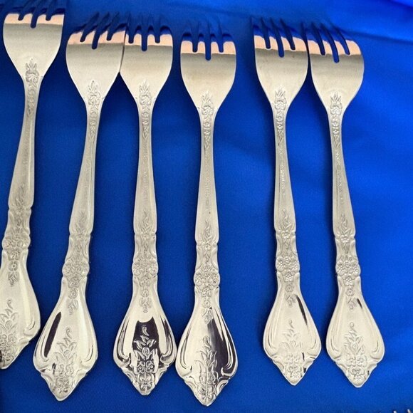 Beautiful Vintage Rogers Co "4 Flower Floral" Stainless Flatware Forks Knife Lot - Picture 12 of 15